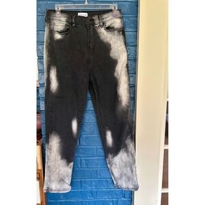 Cello Black Wash High‎ Rise Mom Jeans Distressed Ankle Denim Pants